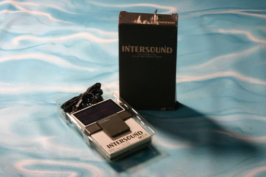Intersound Solarradio, Model Y-303, AM-FM Stereo